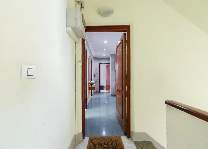 Chic Y Con Parking By *